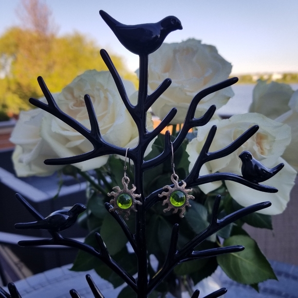 Earrings - Picture 2 of 5